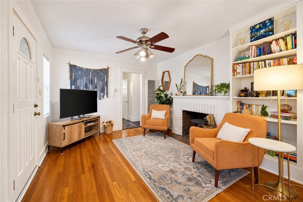 6266 Western Property Photo 5