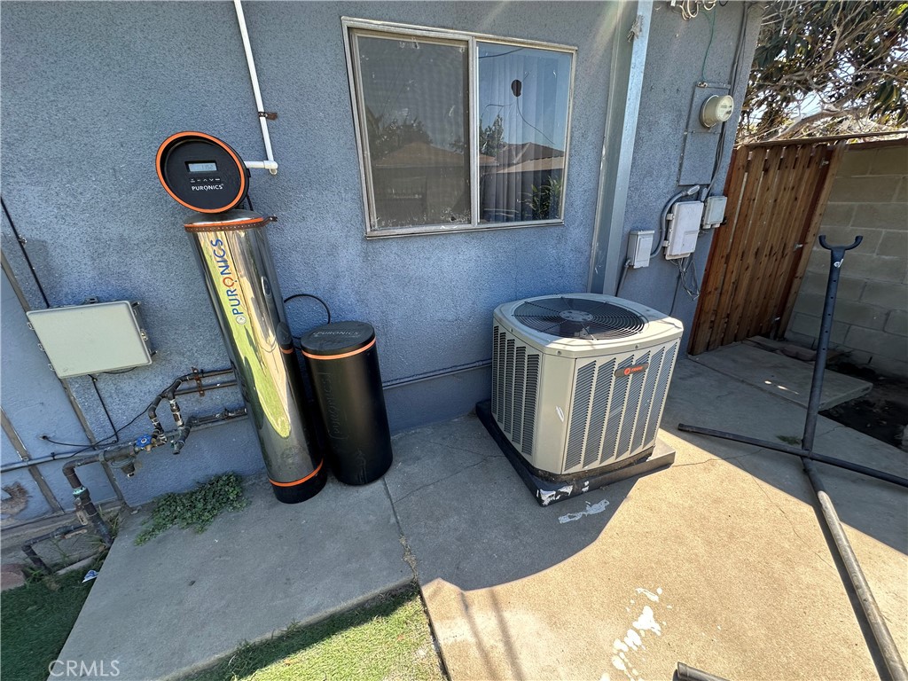 8241 Elmont Property Photo 13