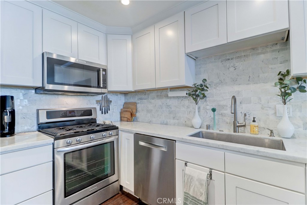 1048 Cabrillo Park Drive A Property Photo 3