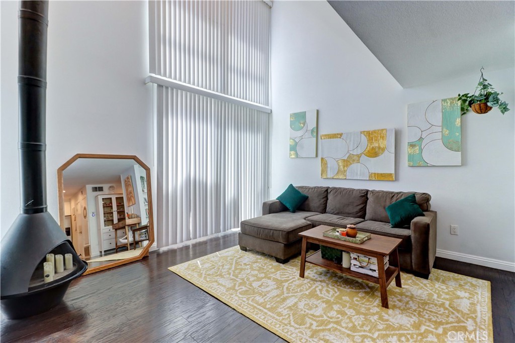 1048 Cabrillo Park Drive A Property Photo 8