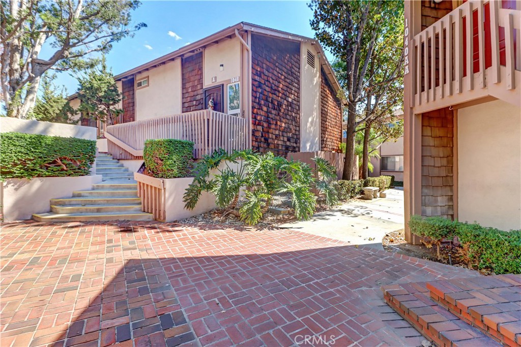 1048 Cabrillo Park Drive A Property Photo 30