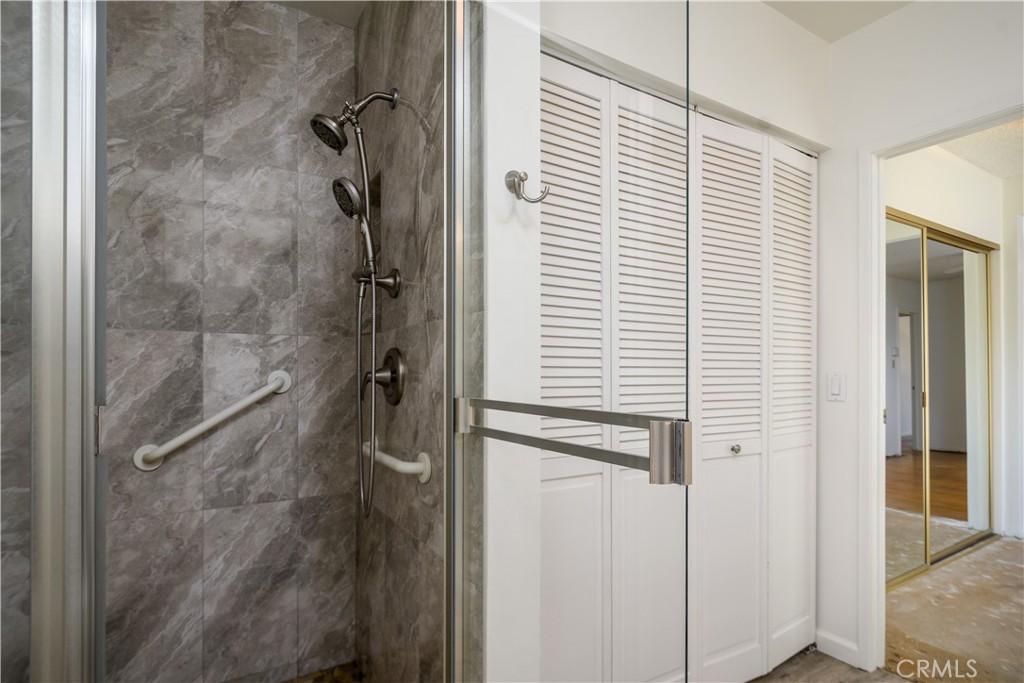11042 Maple Property Photo 14