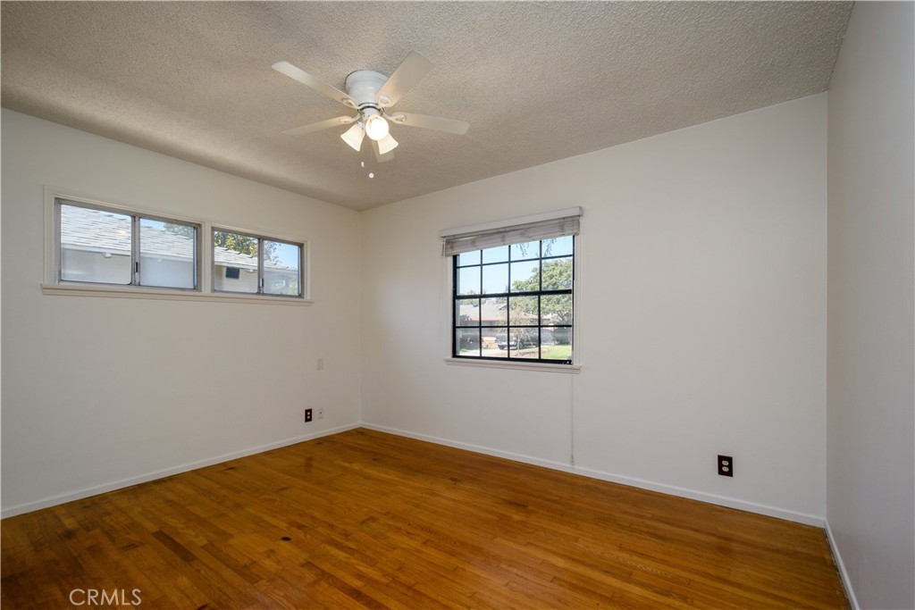 11042 Maple Property Photo 15
