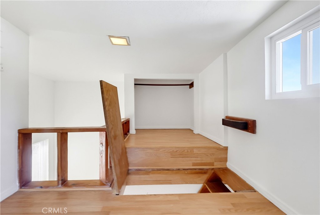 1326 S Cabrillo Property Photo 11