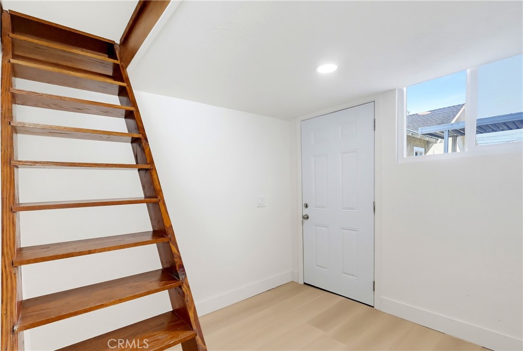 1326 S Cabrillo Property Photo 23