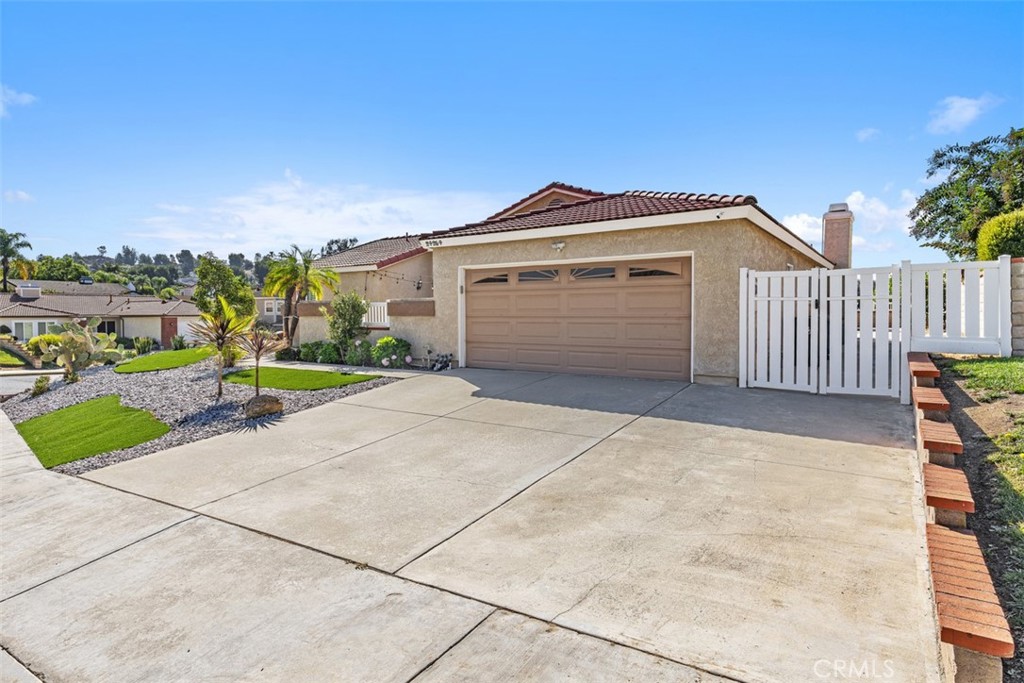 24254 Doeskin Place Property Photo 2