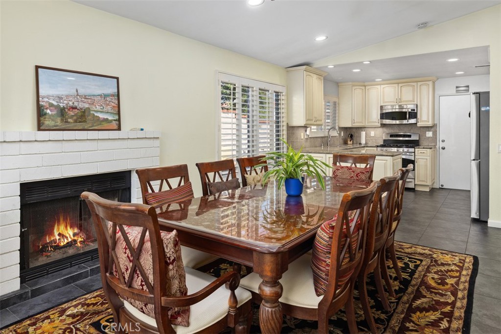 24254 Doeskin Place Property Photo 9