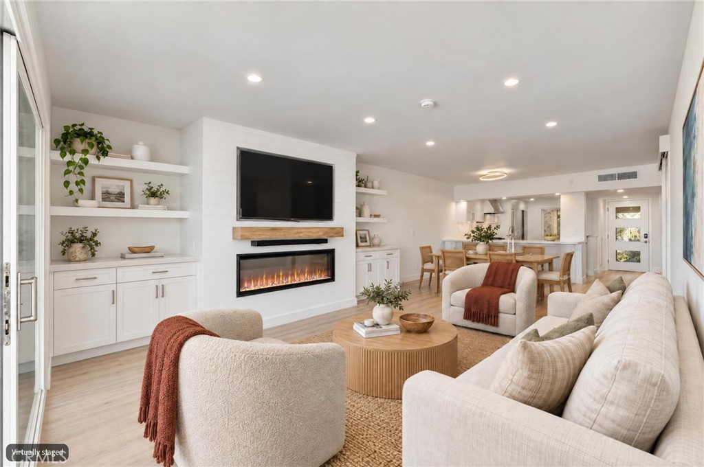 16341 Grenoble Property Photo 10