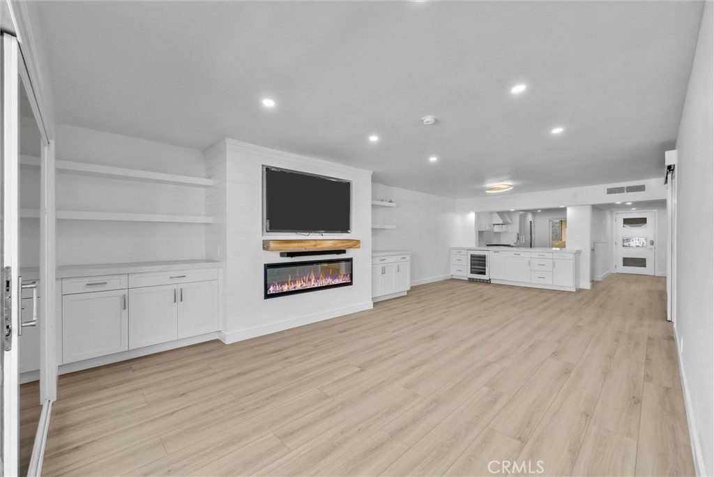 16341 Grenoble Property Photo 11