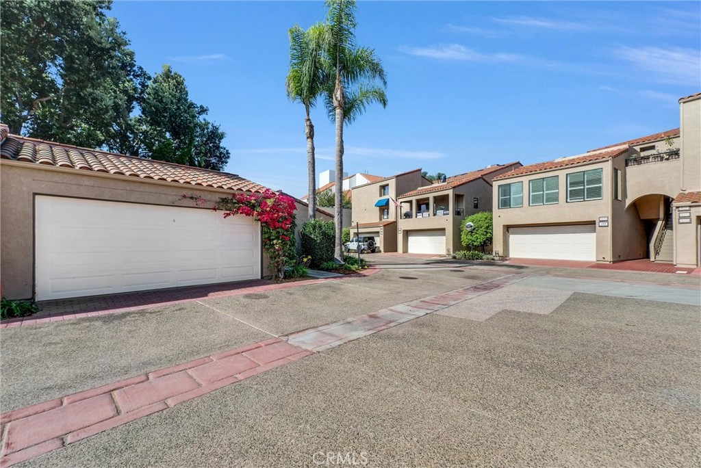 16341 Grenoble Property Photo 28