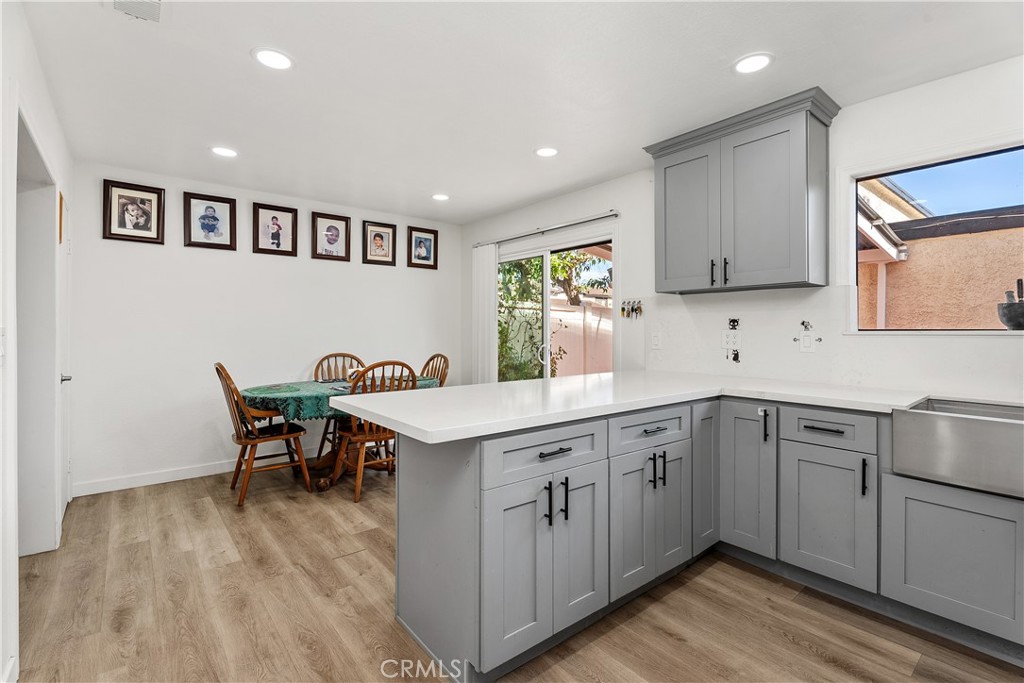 8574 Chapman A Property Photo 7