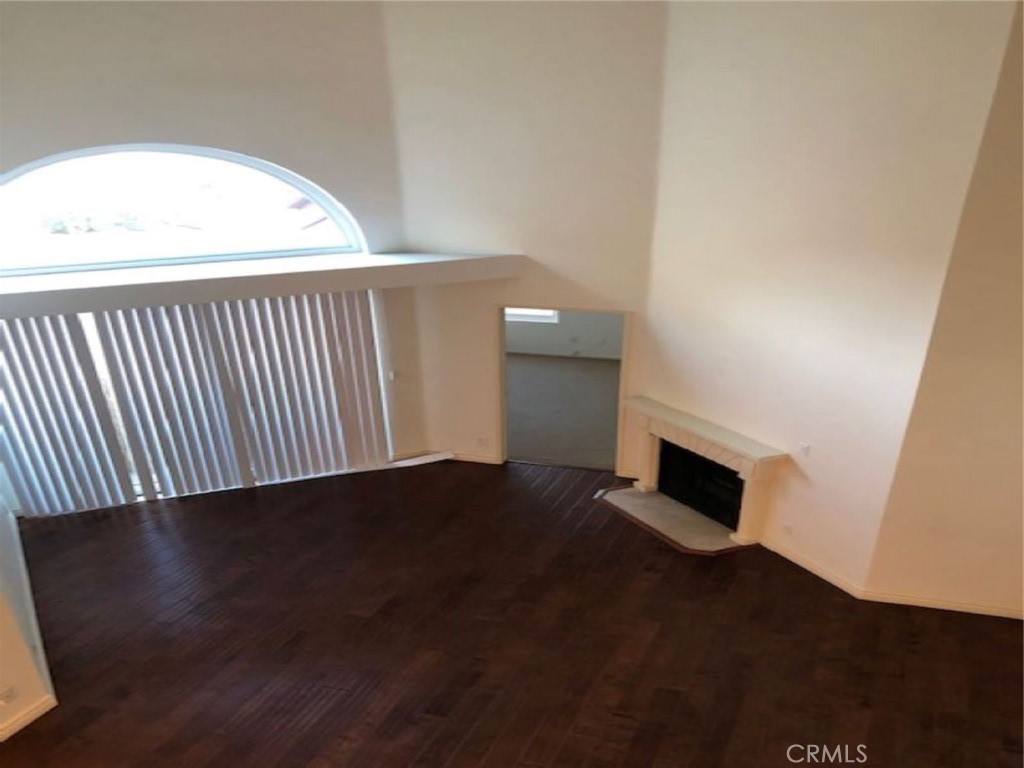 620 S Gramercy Property Photo 3