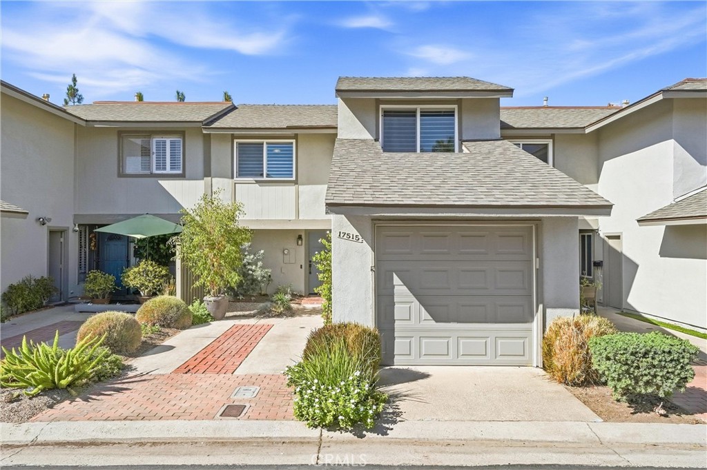 17515 Via Lindo Property Photo 2