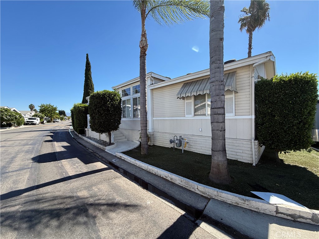 320 N Park Vista Street 116 Property Photo 4
