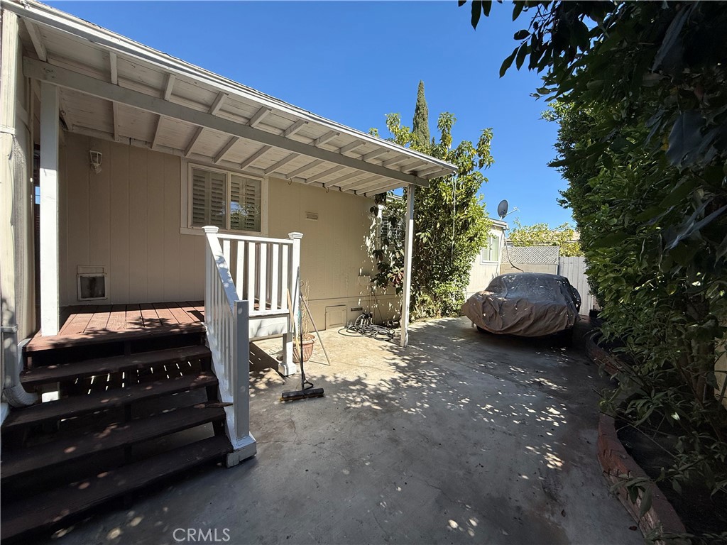 320 N Park Vista Street 116 Property Photo 20