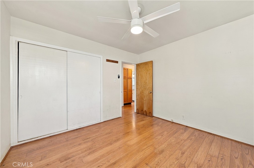1219 E 57th Property Photo 18