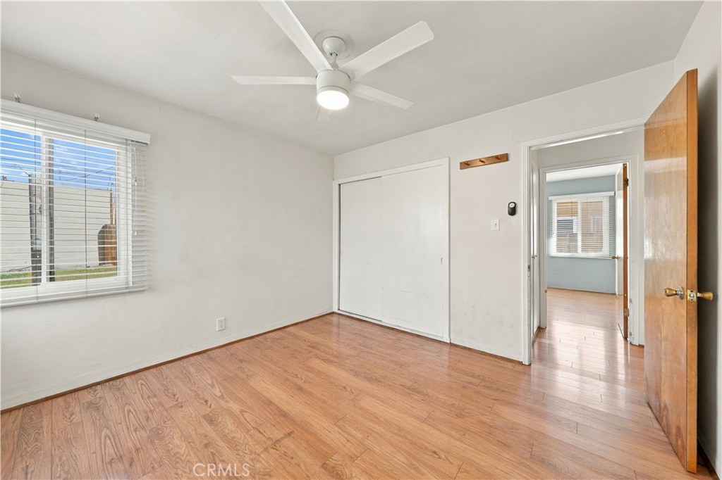 1219 E 57th Property Photo 19