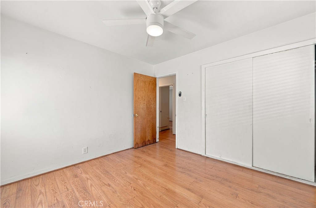 1219 E 57th Property Photo 21