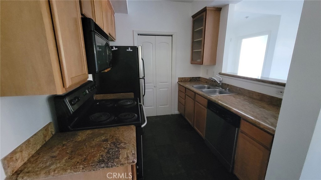 375 Central Property Photo 4