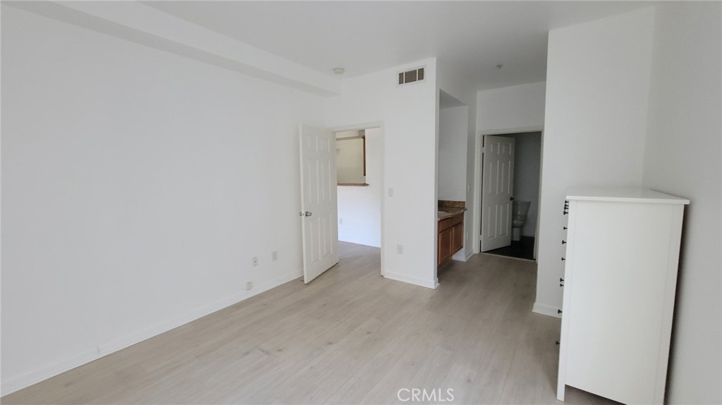 375 Central Property Photo 7