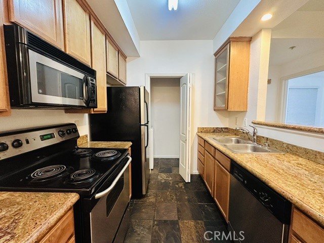 375 Central Property Photo 8