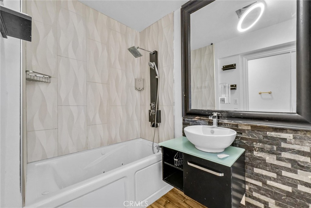 4852 Chino Property Photo 13