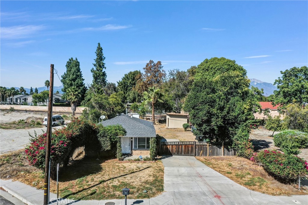 4852 Chino Property Photo 25