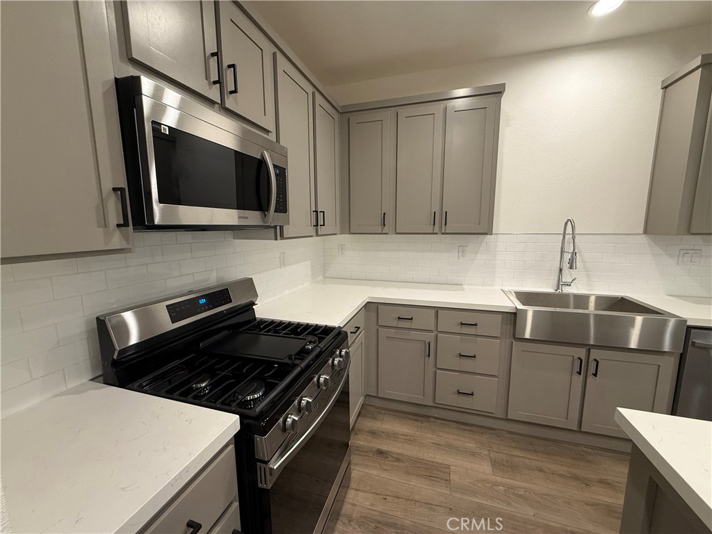 12024 Rendova Property Photo 7
