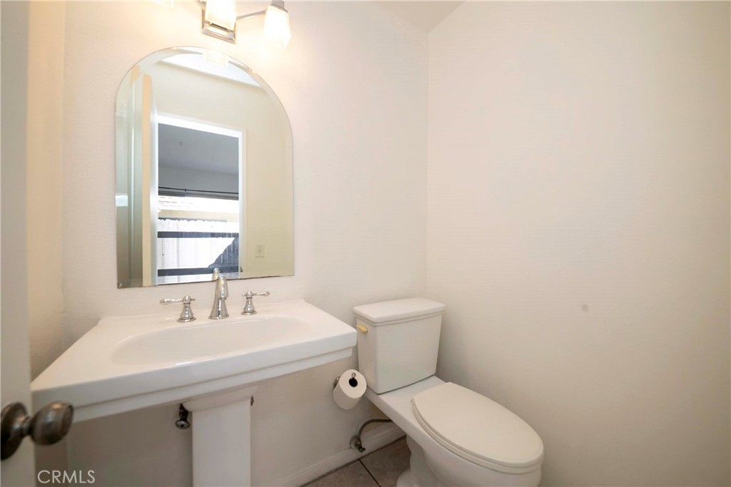 3733 N Harbor 53 Property Photo 9