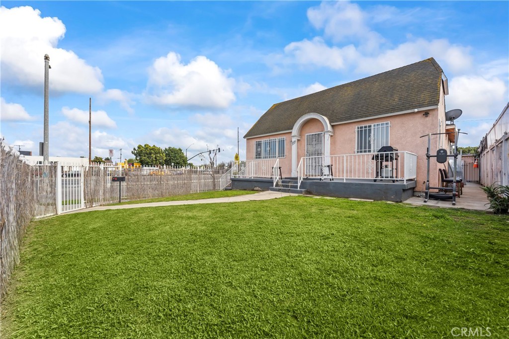 7705 S Vermont Avenue Property Photo 3