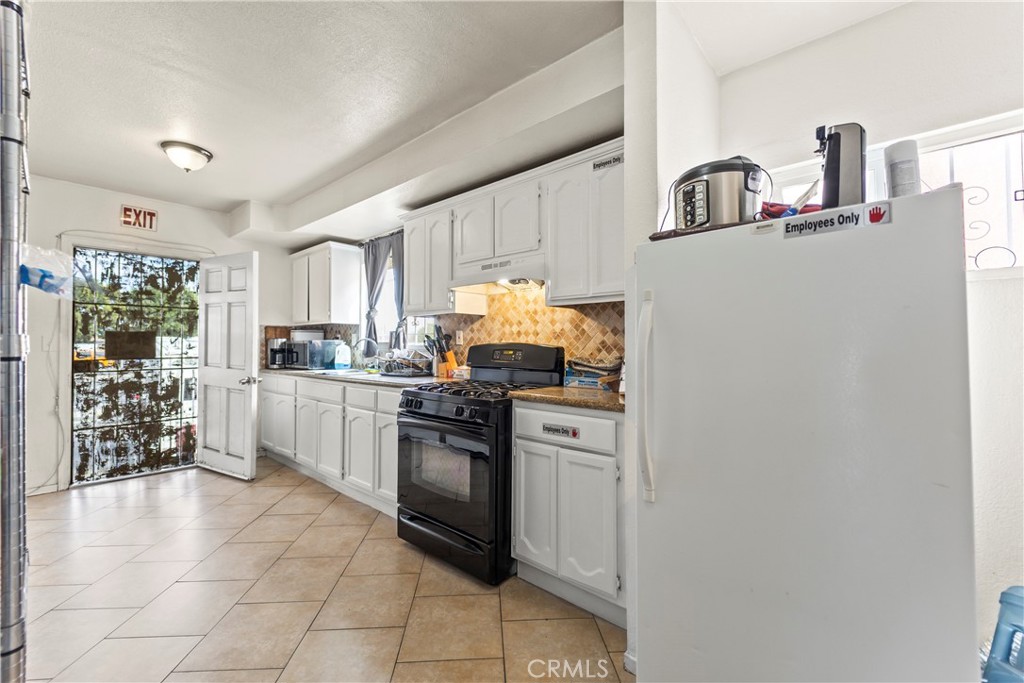 7705 S Vermont Avenue Property Photo 19