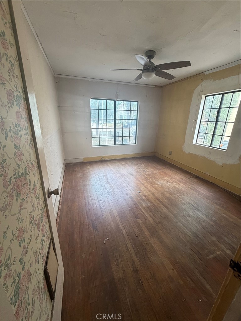 1217 S Van Ness Property Photo 7