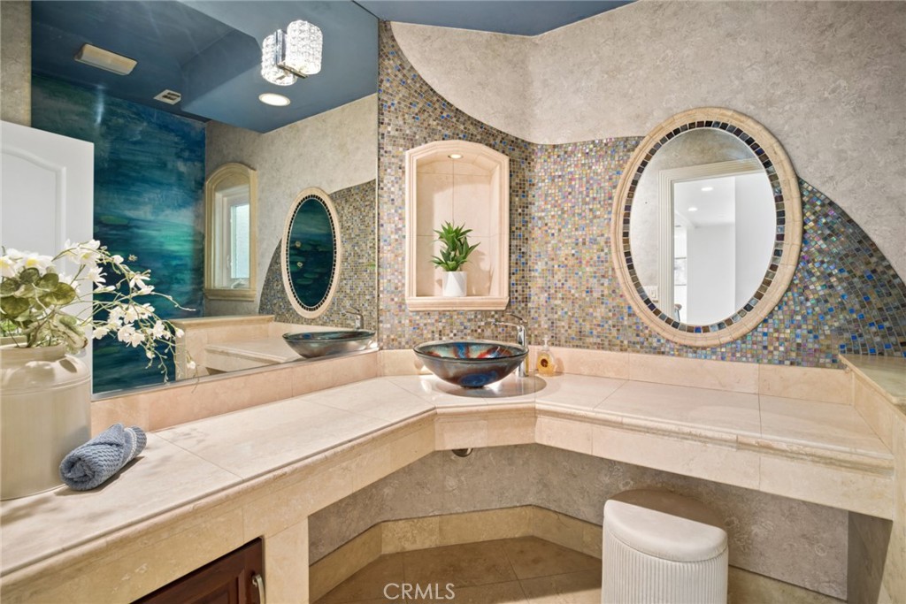 128 S Derby Circle Property Photo 11