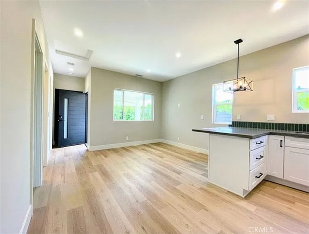 738 Center C Property Photo 7