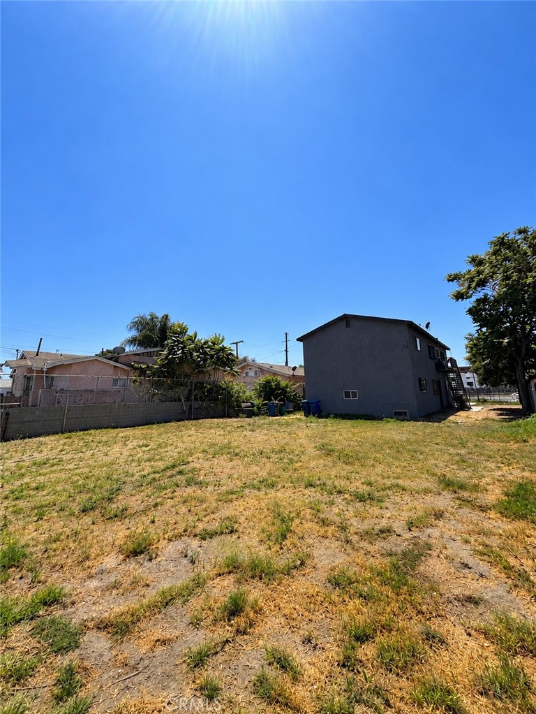 10974 Willowbrook Avenue Property Photo 3