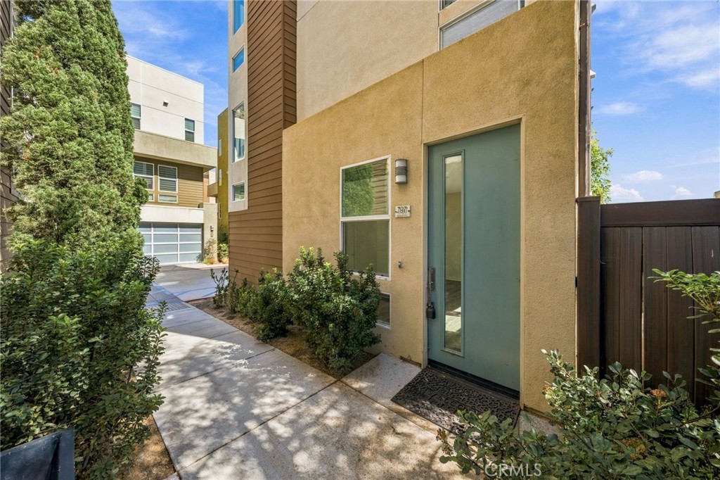 797 Leeward Property Photo 3