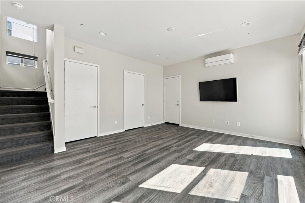 797 Leeward Property Photo 4