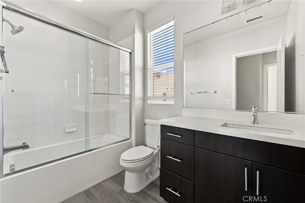 797 Leeward Property Photo 15