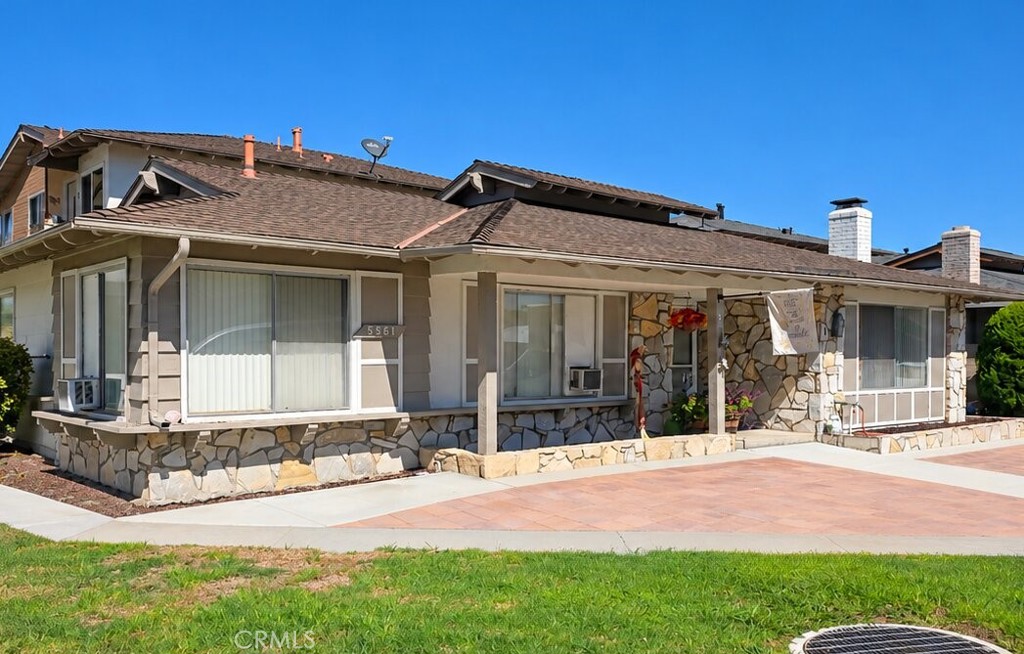 5561 Reno