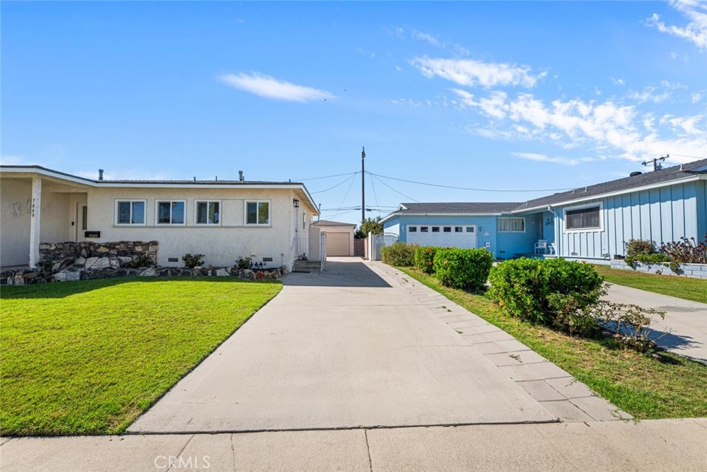 7889 La Casa Way Property Photo 8