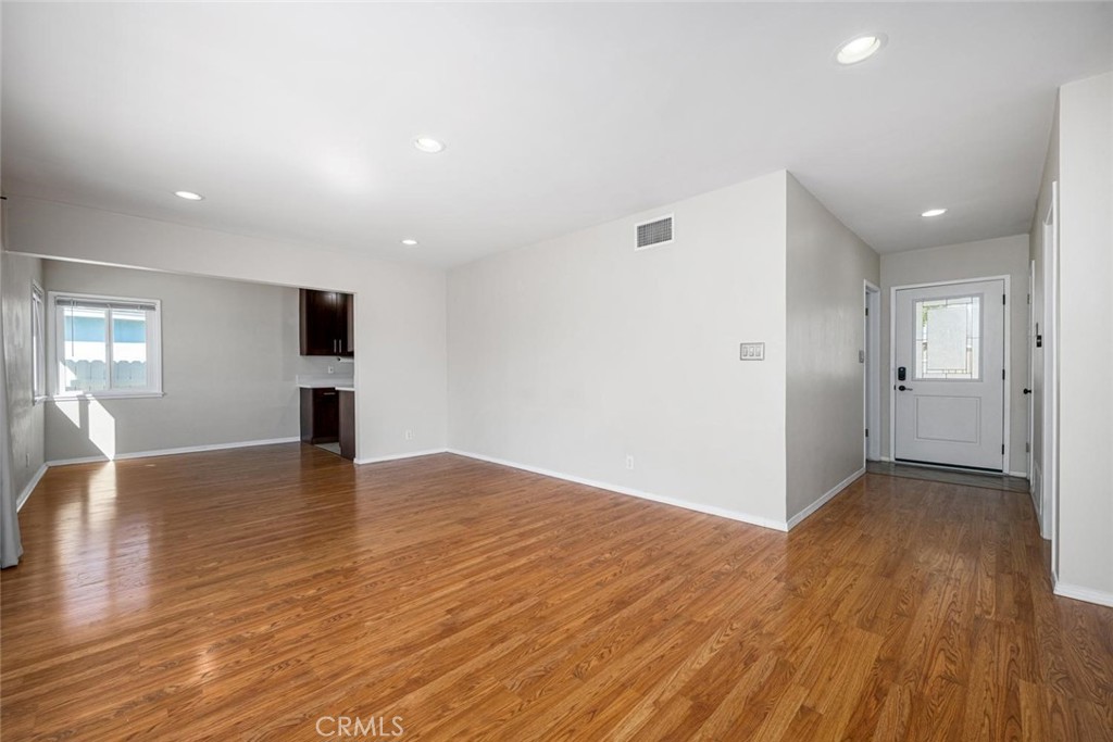 7889 La Casa Way Property Photo 10