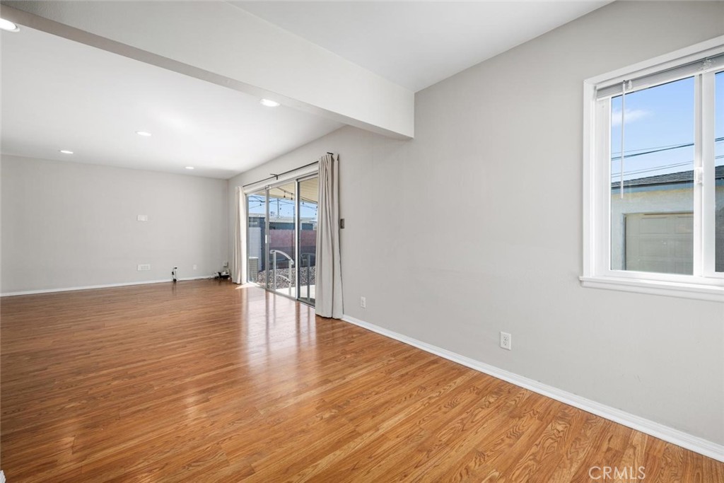 7889 La Casa Way Property Photo 11