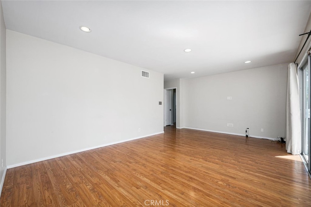 7889 La Casa Way Property Photo 17