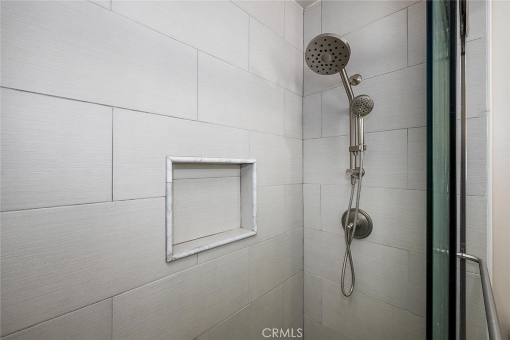 7889 La Casa Way Property Photo 32