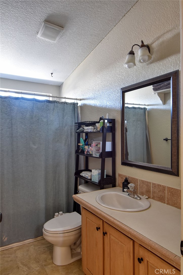 21851 Newland Street 292 Property Photo 11