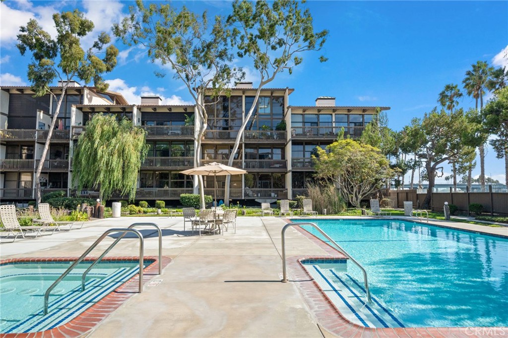 7139 Marina Pacifica Drive S Key 8 Property Photo 26