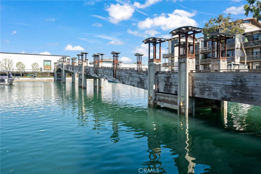 7139 Marina Pacifica Drive S Key 8 Property Photo 28