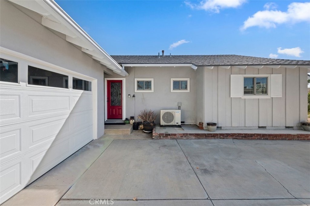 1225 E Balsam Property Photo 3