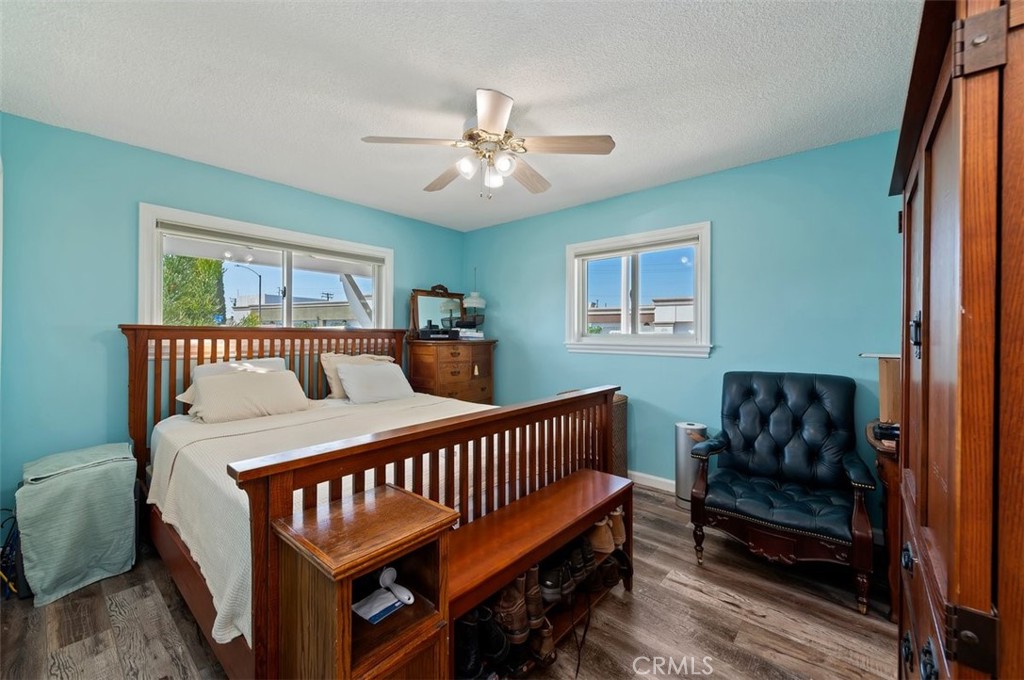 1225 E Balsam Property Photo 16