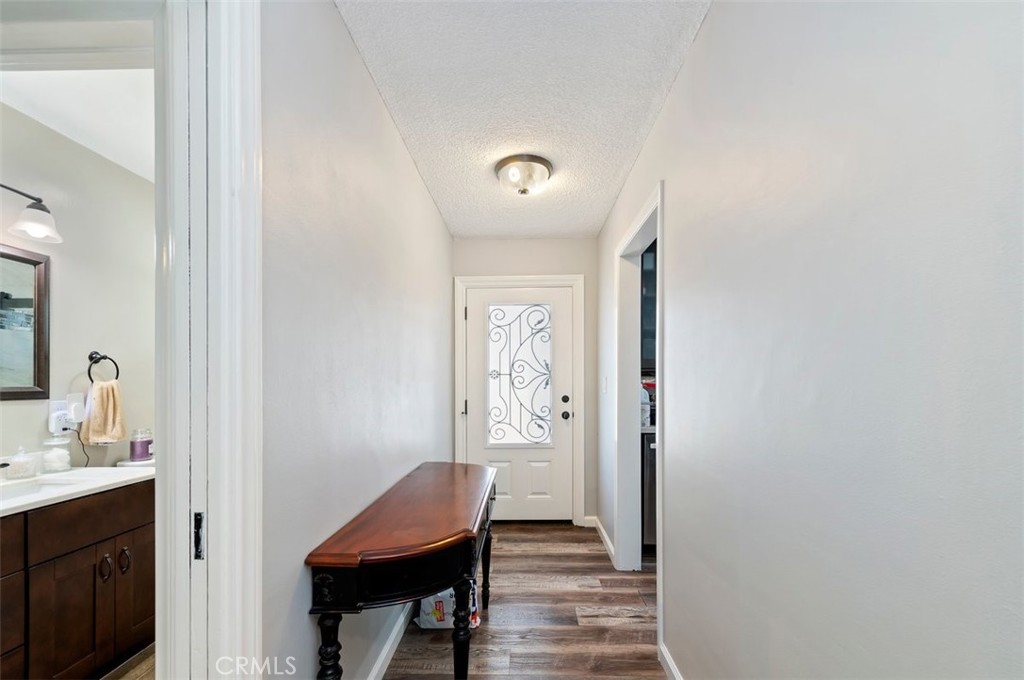 1225 E Balsam Property Photo 17